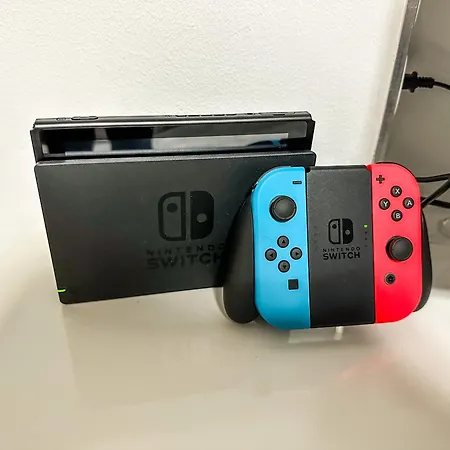 Katies - Zentral - 4 - 7 Personen - 2 Parken - Nintendo Switch - Disneyplus - E-kamin * اوغسبورغ