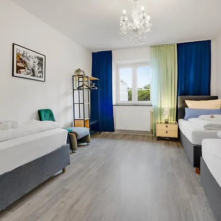 Katies - Zentral - 4 - 7 Personen - 2 Parken - Nintendo Switch - Disneyplus - E-kamin アウグスブルク