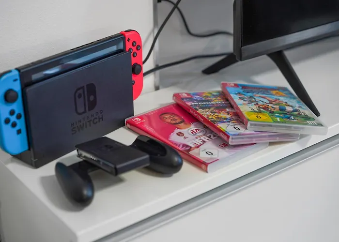 Katies - Zentral - 4 - 7 Personen - 2 Parken - Nintendo Switch - Disneyplus - E-kamin